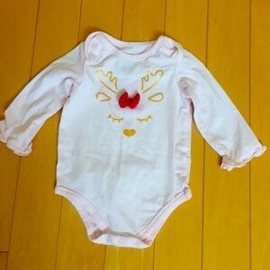 Pink Reindeer Bodysuit 6-9 mo NWOT